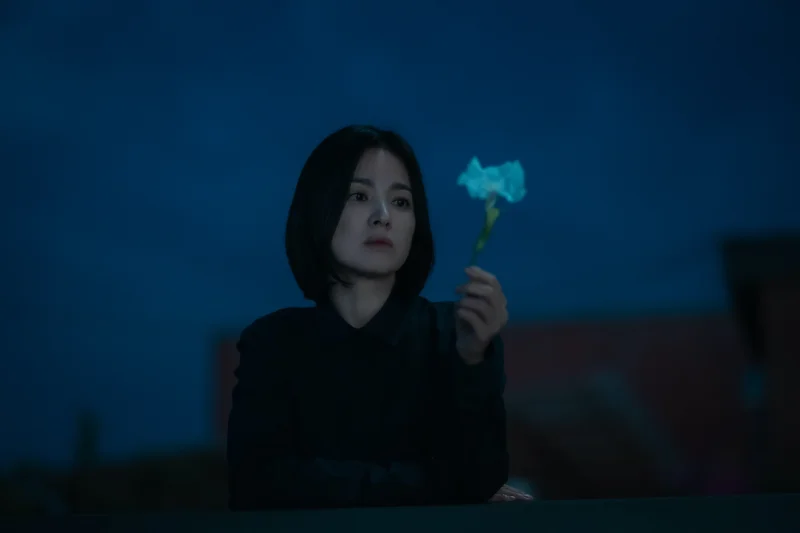 the glory Song Hye-kyo as Moon Dong-eun